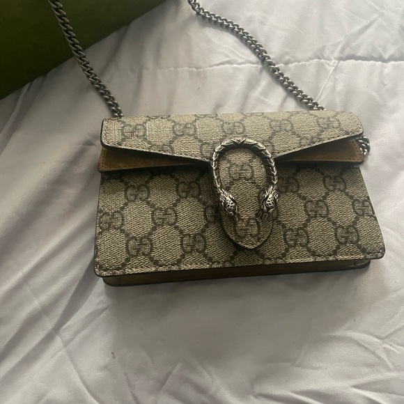 Authentic Gucci bag 💼❤️❤️ like new purchase in august 2023 - Picture 5 of 10